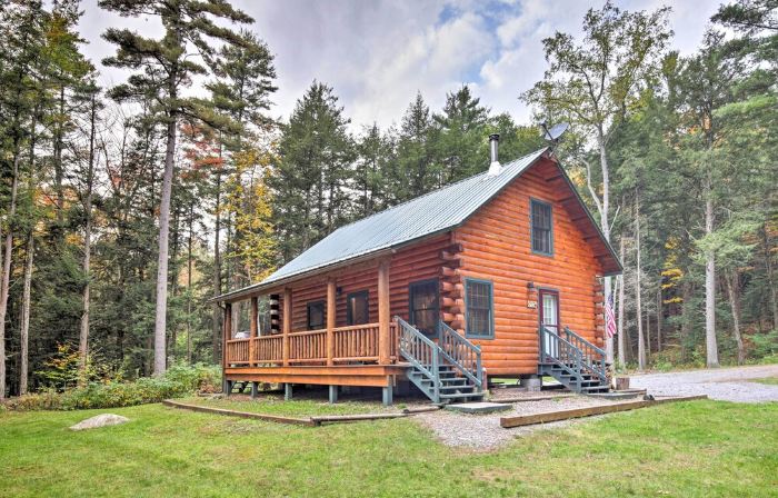 Cozy, Rustic Adirondack Riverfront Log Cabin, Rapids, Independence River