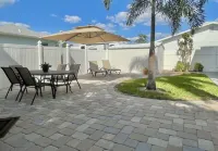 💎Hidden Gem- 5 miles from Siesta Key Beach!Prime location in Sarasota!