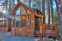 Cabin - Full Kitchen - TV - Pet Friendly