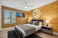 Scottsdale Paradise! Basketball, Heated Pool, Golf