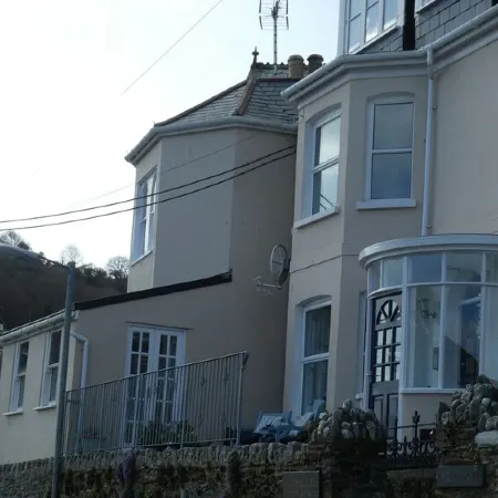 Lanescot, 1,Harbour View Apartments, North Road, West Looe