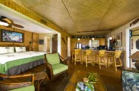 Oceanfront #1 at Hana Kai Maui - 1 Bedroom, Corner Unit 100ʻ from Water!