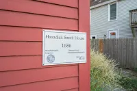 Historic 1686 Home Near Downtown l 5BR Retreat