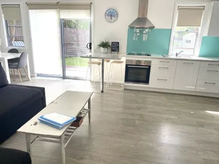 Jetty BUNGALOW, Pet Friendly Отели в г. Кофс-Харбор