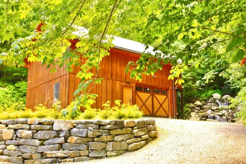 Mountain Getaway with Waterfall in The Heart of Maggie Valley.