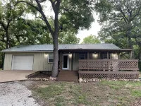 Secluded Stockton Lake House w Starlink internet