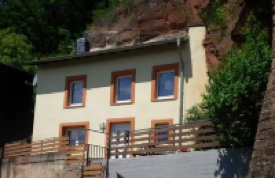 FELSENHAUS with view over Trier - living in the rock