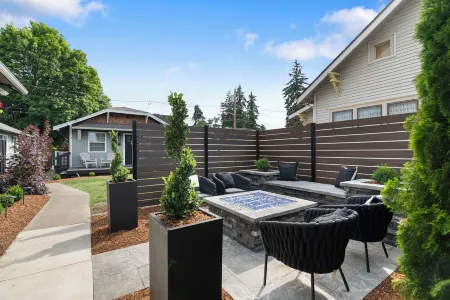 Petite Perfection, Bungalow in the heart of Puyallup.