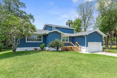 Discover Tranquility by the Riverside - Your Perfect Getaway Awaits! 7 마일 루프 트레일헤드 크리스털 리버 프리저브 주립공원 주변 호텔