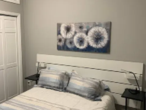 Your Bright, Confortable, Cozy Second Home 李文斯頓酒店