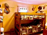 Workman's Wildlife Haven, Secluded country setting vacation cabin
