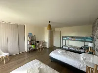 Gîte à la Campagne "La Petite Renaudière" à 15 min du Puy du Fou فنادق في La Gaubretiere