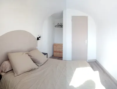 un Appartement Tout en Voutes et en Charme a Deux pas de la Riviere