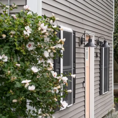3 BR in the Heart of Middletown, Minutes from Beach!