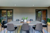 Luxury Mountain Retreat w/ Hot Tub, Grill & Fire Pit Near Asheville, NC