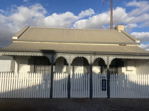 Cozy 1870’s Cottage in Wallaroo, minutes from the beach & town centre