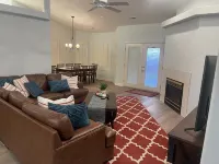 Newly remodeled house - pool and pickleball