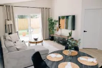 Brand New & Renovated Home in Jax, 15 Min to Mayo Clinic, 13 Min to Beach