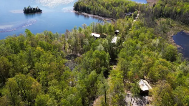 Rapids Luxury Canvas on Deer Lake