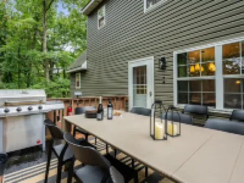 Massanutten Mountaintop, Family Fun Awaits! Hot Tub, Arcade Games, Near Slopes Hotels in Massanutten