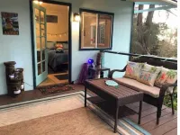 CozyTiki Cottage w/ 2 Private Rooms, Priv Attached Kit/Bath TA-154-746-2656-01 Hotels in Captain Cook
