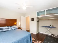 Amazing townhouse, amazing attractions, amazing city! Hotels in Monona