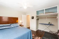 Amazing townhouse, amazing attractions, amazing city!
