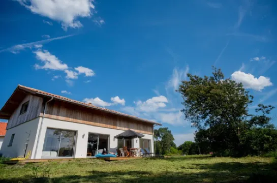 Villa à Messanges vue Large sur la Forêt 3 km de la Plage 5km du Golf de Moliets