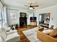 New Downtown Irvine 3/2 home w/king bed. Near Red River Gorge, Berea, Lex.