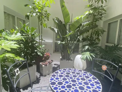 El Patio House. Natural style 3 min from the beach Estatua de Heraclio Niz Mesa 주변 호텔