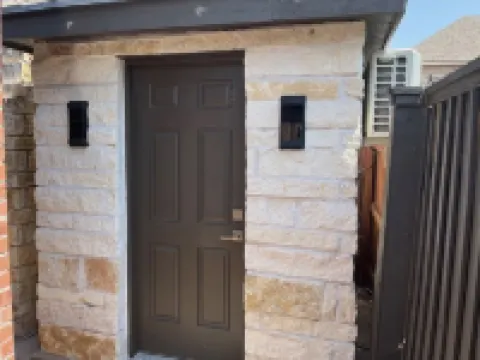 Pool/Kingbed/Awesome grill