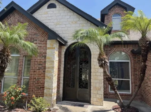 Pool/Kingbed/Awesome grill