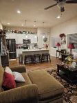 Charming 1-bedroom inlaw suite in wonderful Severance with WiFi, AC