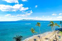 Beautiful Oceanfront Studio Condo located at The Valley Isle Resort