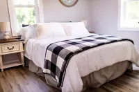 Hollow Hideaway is Just the Place if You Looking to Get Away and Relax. Hotels near Cunningham Falls State Park