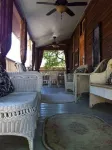 Downtown, Free wine, Courtyard, Porches, 1885, Keyless, Private