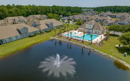 Resort Golf & Beach Retreat, Spacious Luxury 4-Bedroom Home in Barefoot!