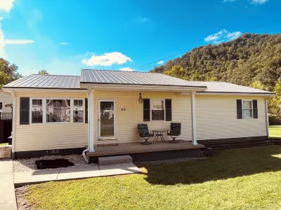 Trailhouse66 is located in the heart of the Hatfield and McCoy feud territory.
