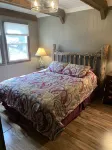 Pine Ridge retreat on Beech Mountain, quiet with fireplace and mountain views!