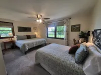 The Groveland Cottage