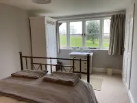A one bedroom self catering property in an idyllic valley setting.