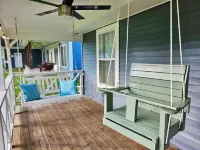 Gather together in Westfield - 8 people Hotels in Westfield