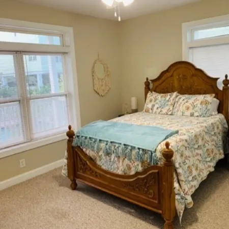 3/3 Condo across from the River! Close to beaches!