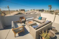 MODERN SILVER STRAND BEACH HOUSE STEP2SAND SLEEPS 10