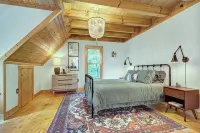 Rainbow's End Mountain Lake House