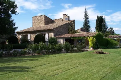 Charm in Luberon Hotels in der Nähe von Ménerbes