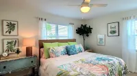 Beautiful, Cozy, Beach Bungalow Steps from the Ocean!