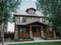 5Br - South Main's Iconic Green Craftsman Retreat - Steps to River & Parks Hotels in Buena Vista