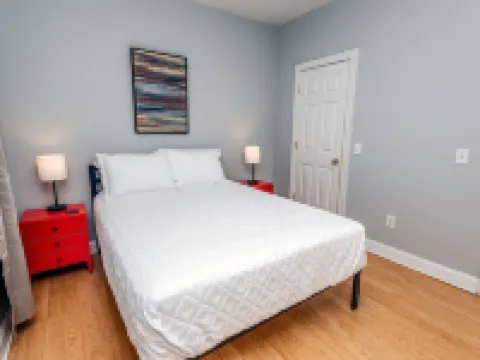 *New* Charming 2BR Lake Norman Condo near Charlotte Hotels in Cornelius