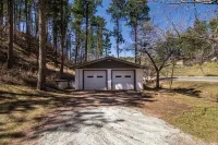 ⁑Forest Haven⁑Secluded & Scenic⁑Close to town⁑